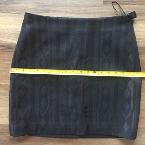 H&M black sequined mini skirt NWOT. Size 10 - Picture 8 of 8